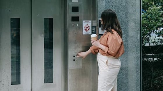 Soñar con un ascensor